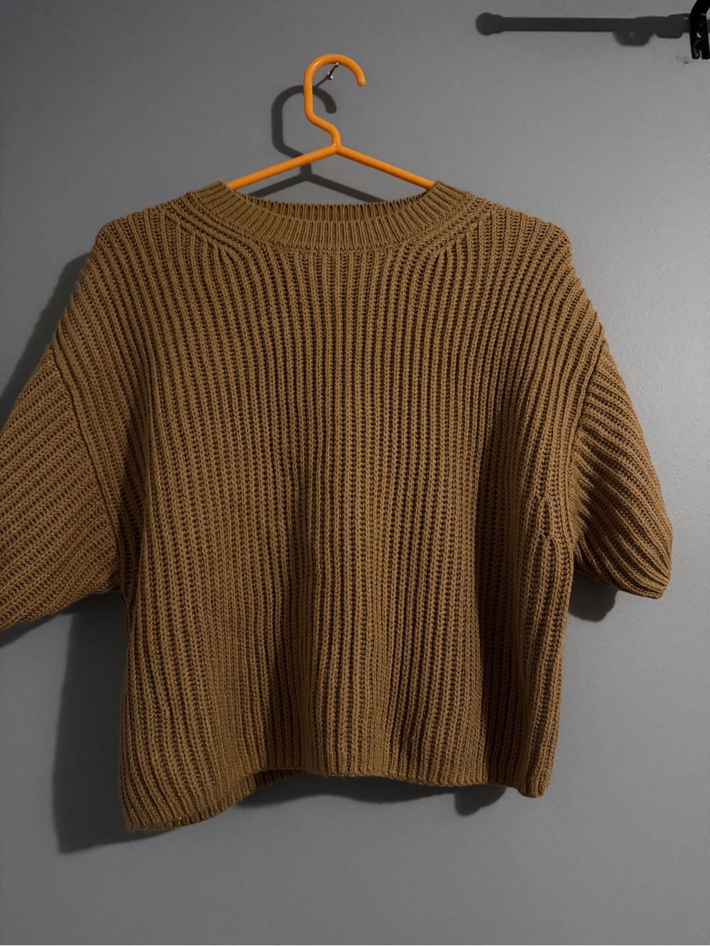 Stitches Ribbed Short-Sleeve Crew Sweater in Camel Brown